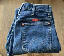 Vintage Wrangler Denim Blue Jeans Womens Sz 9 x 32L Red Tag Cursive Zipper Fly Preowned USA